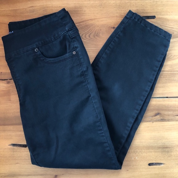 French Dressing Jeans Slim Black High Waisted Ankle Pant w/ Stretchy Waist - Picture 4 of 11